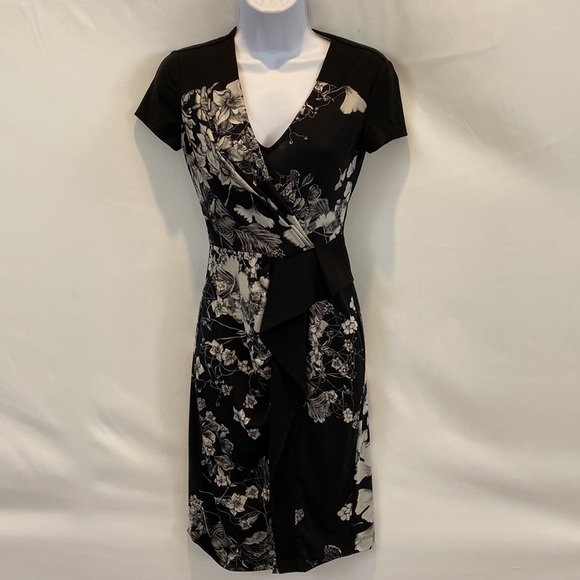 BCBGMAXAZRIA Laudy v-neck midi dress with black and white florals size XS - Picture 3 of 14